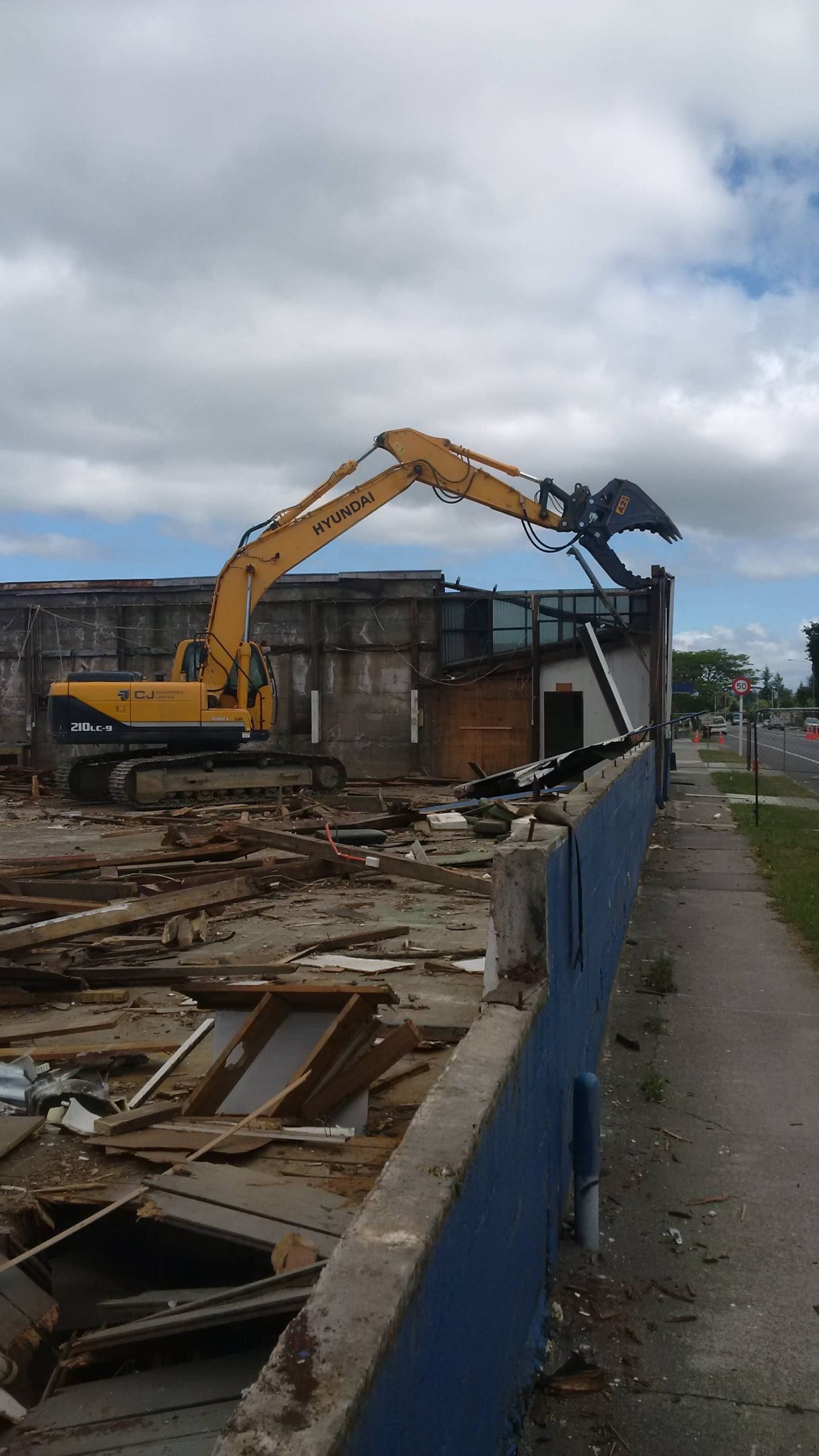 Demolition in Motueka, Nelson & Tasman District CJ Industries